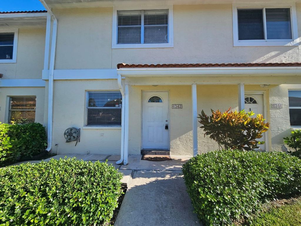 Photo of 6342 Walk Circle, Boca Raton, FL 33433 (MLS # R11116593)