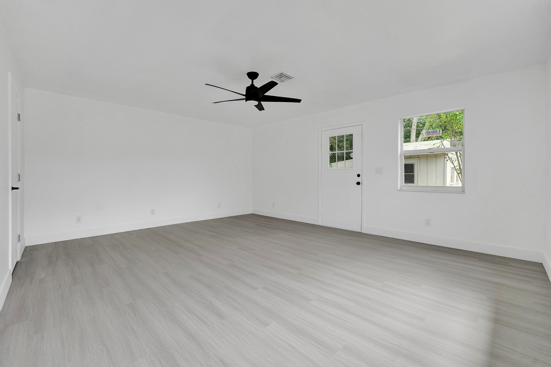 Rose Manor 42-16 B - Residential