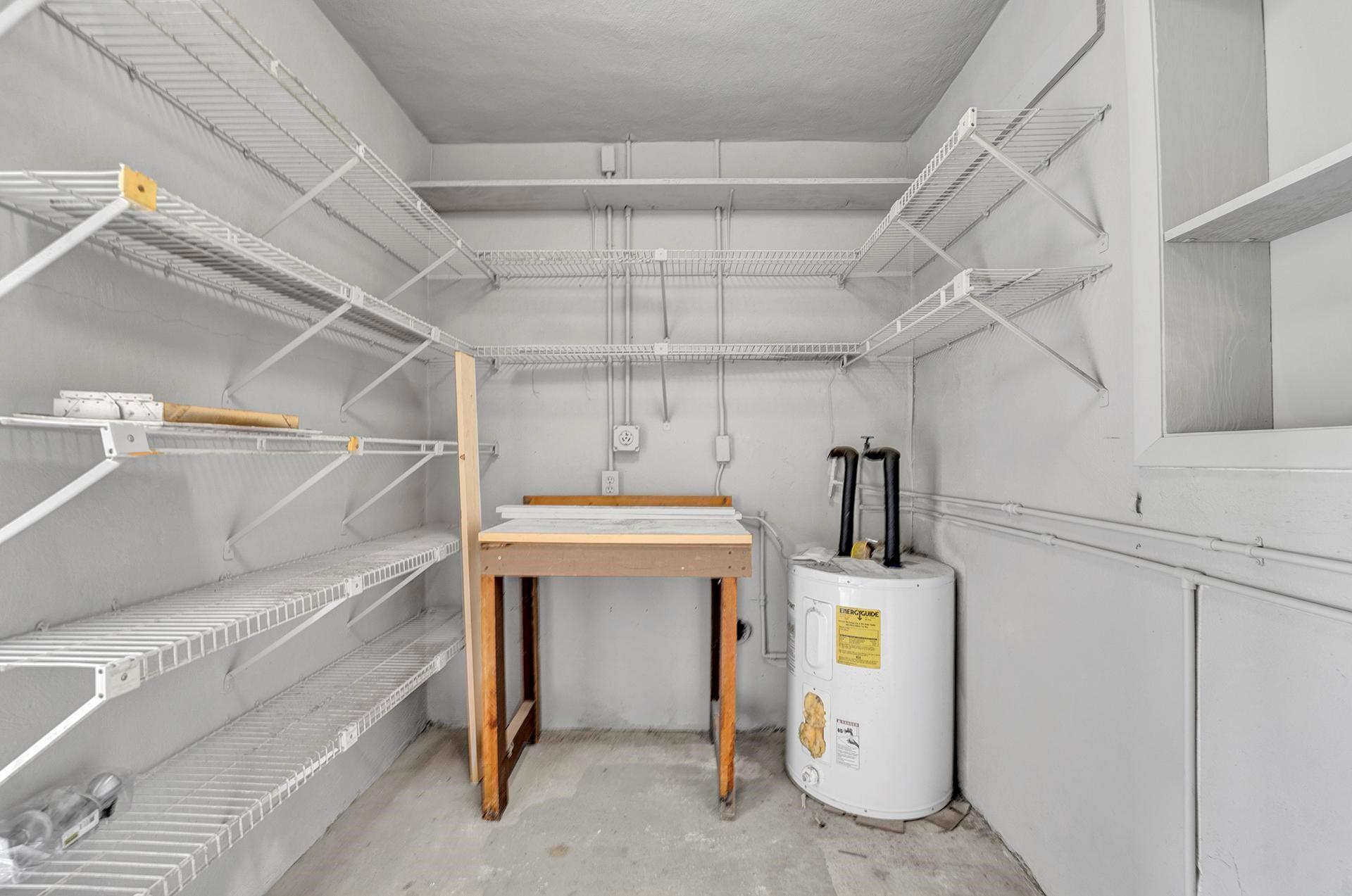 Rose Manor 42-16 B - Residential