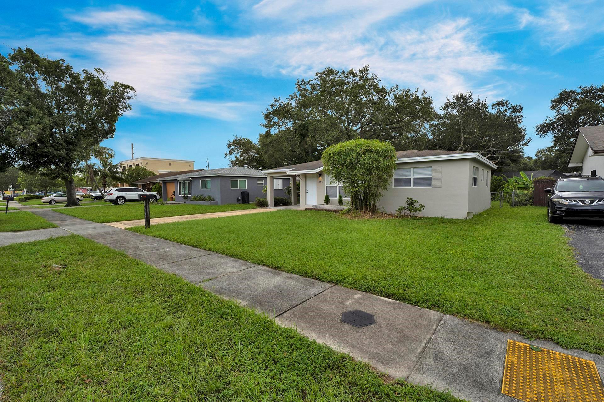 Rose Manor 42-16 B - Residential