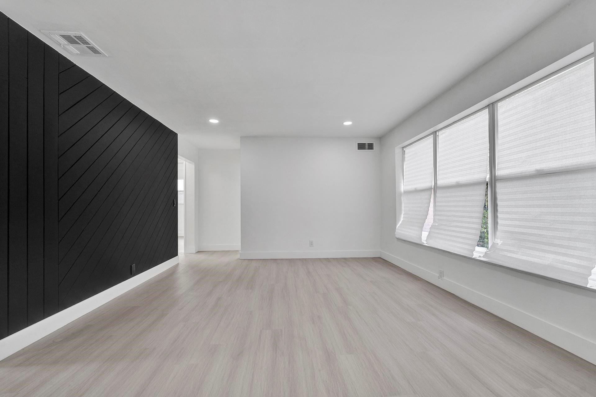 Rose Manor 42-16 B - Residential