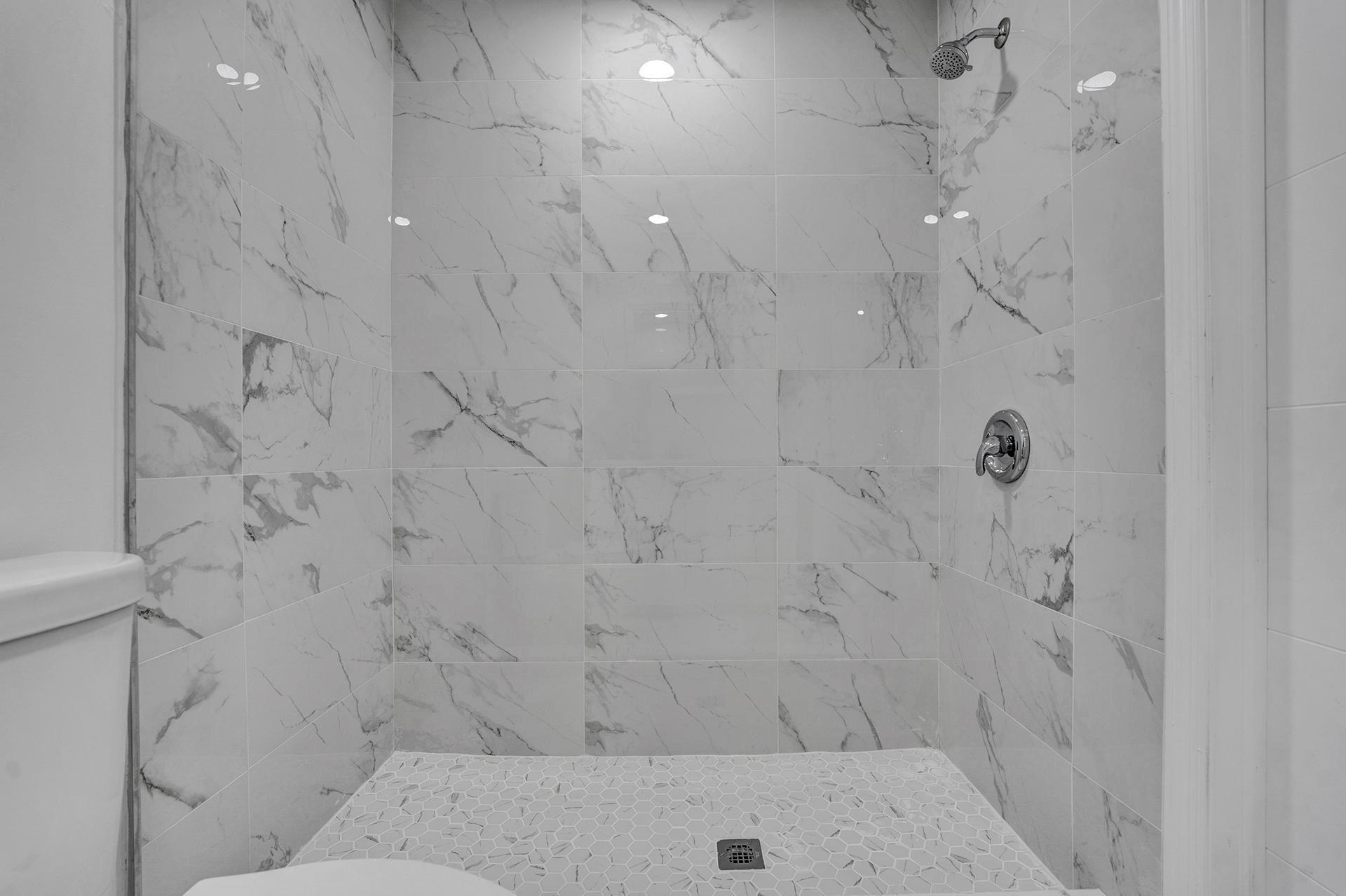 Rose Manor 42-16 B - Residential