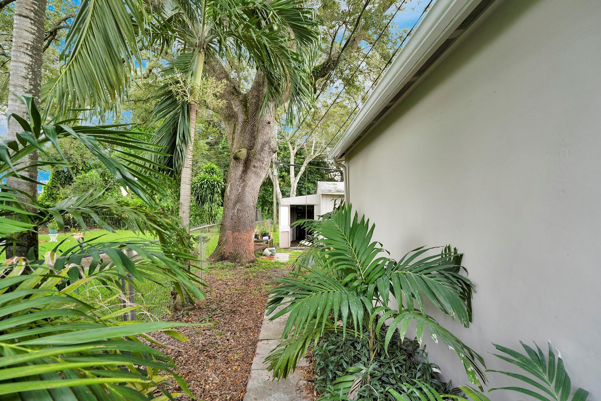 Rose Manor 42-16 B - Residential