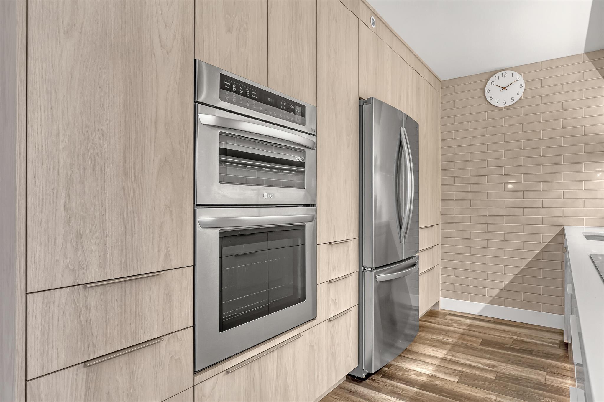 AMBASSADORS V SOUTH CONDO - Residential Lease