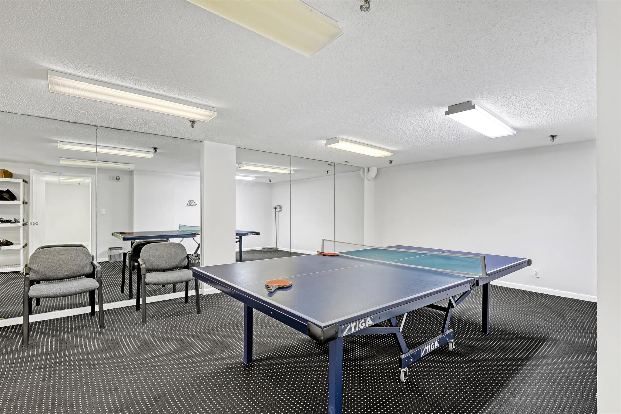AMBASSADORS V SOUTH CONDO - Residential Lease