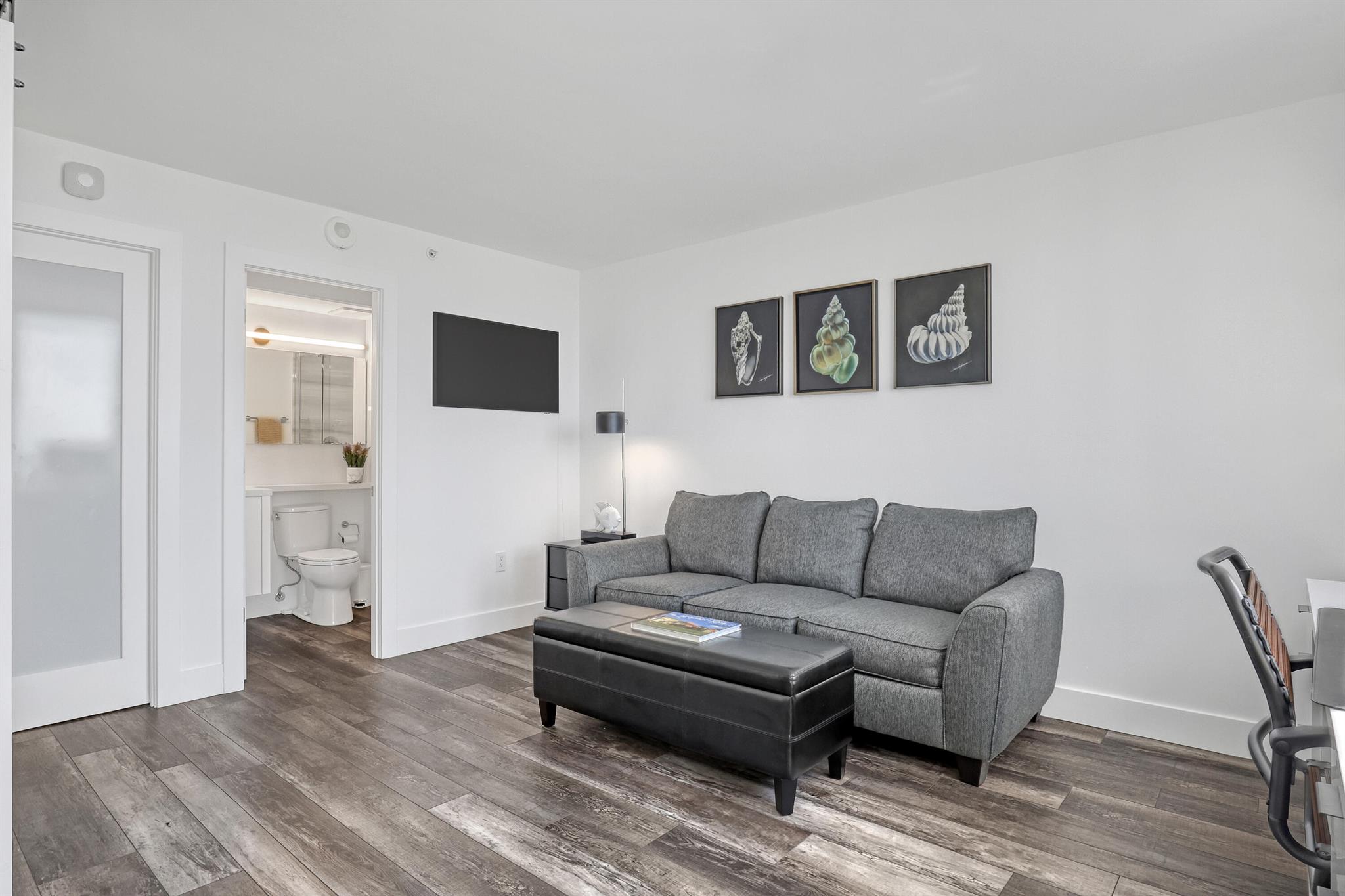AMBASSADORS V SOUTH CONDO - Residential Lease