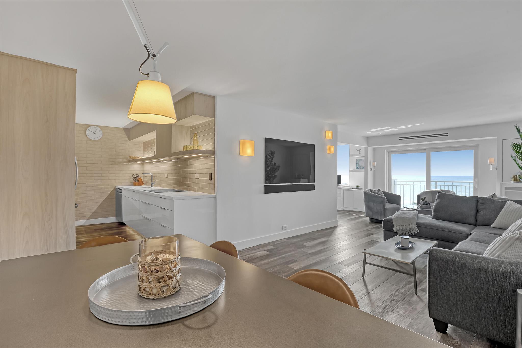 AMBASSADORS V SOUTH CONDO - Residential Lease