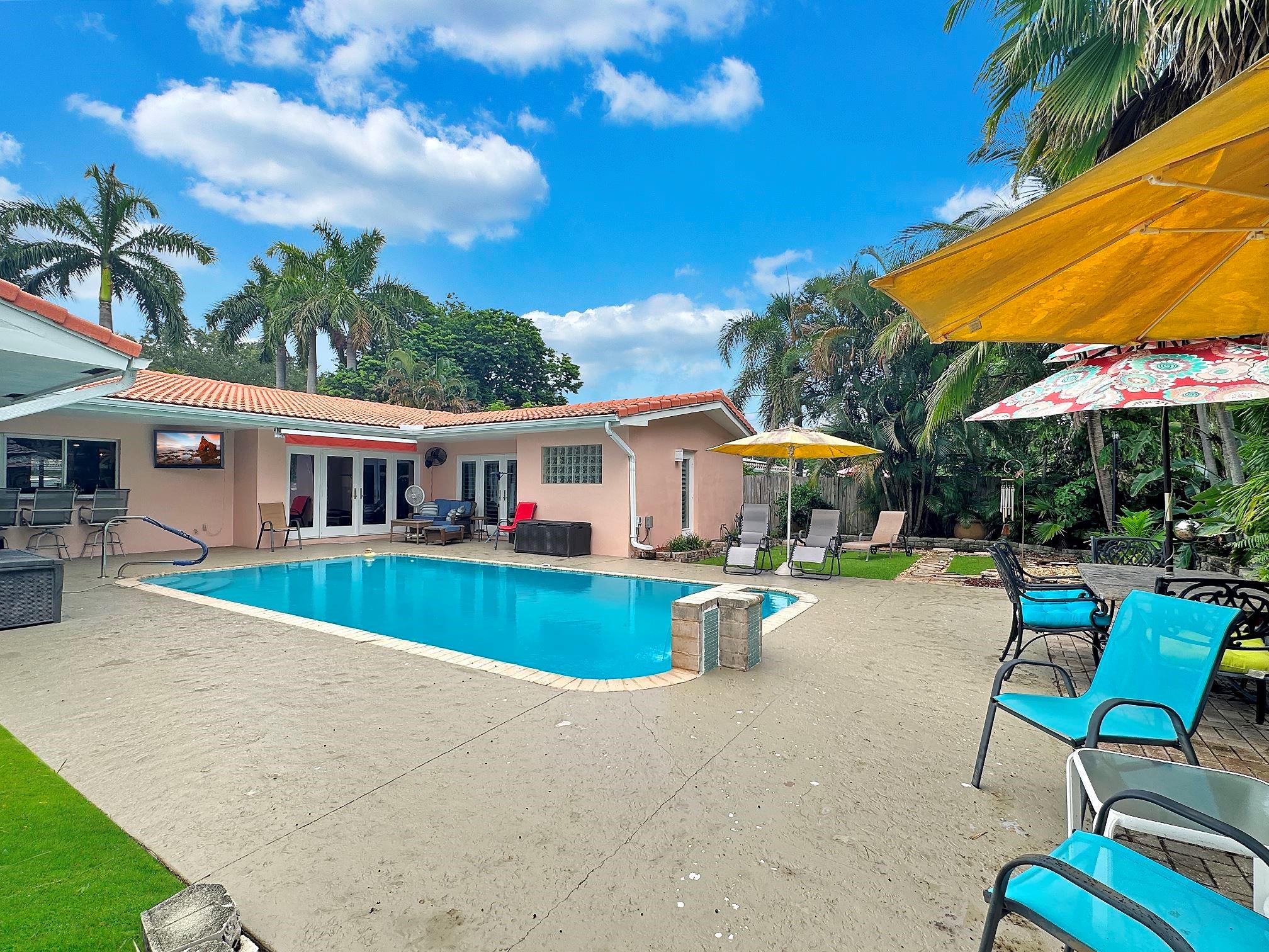 6500 NE 20th Ter
