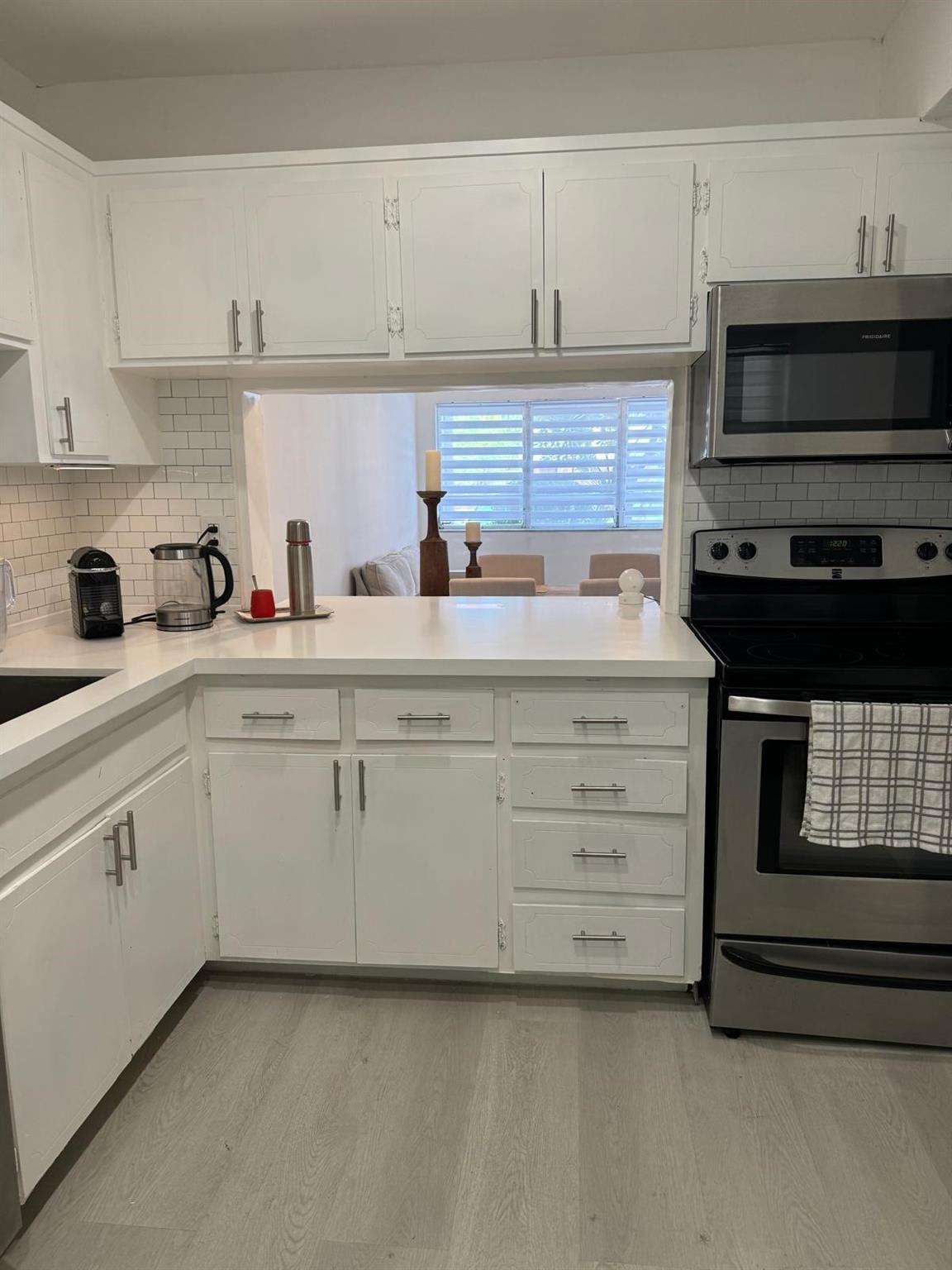 THIRD GULFSTREAM GARDEN - Residential