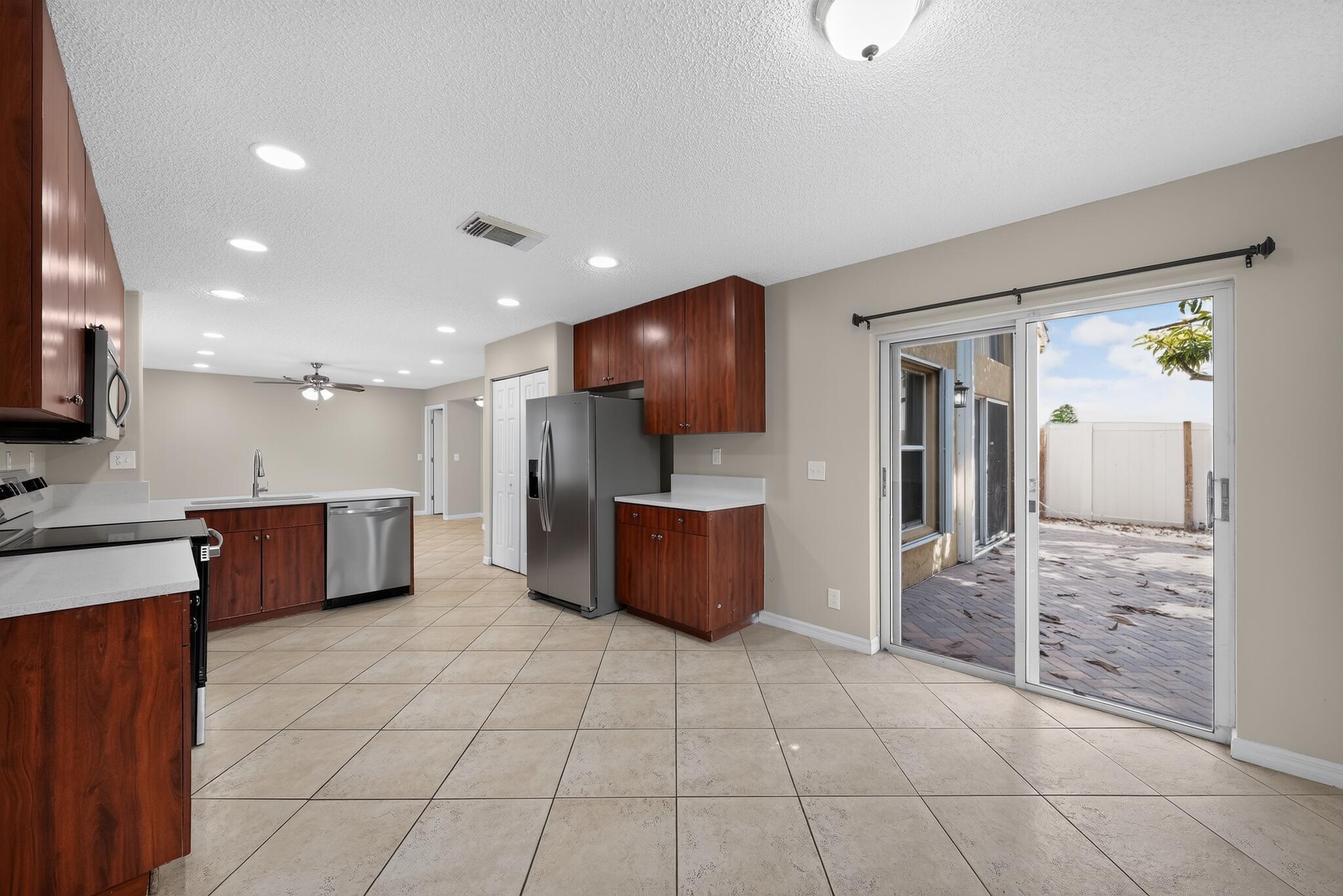 5287 SW 38th Way
