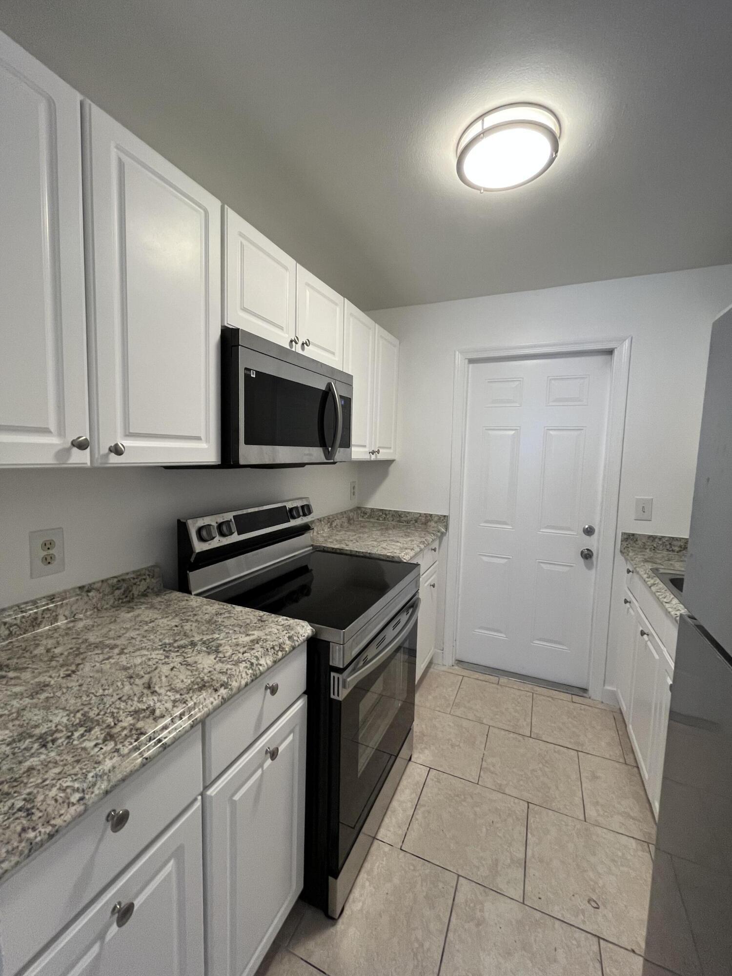 Riviera Beach - Residential Lease