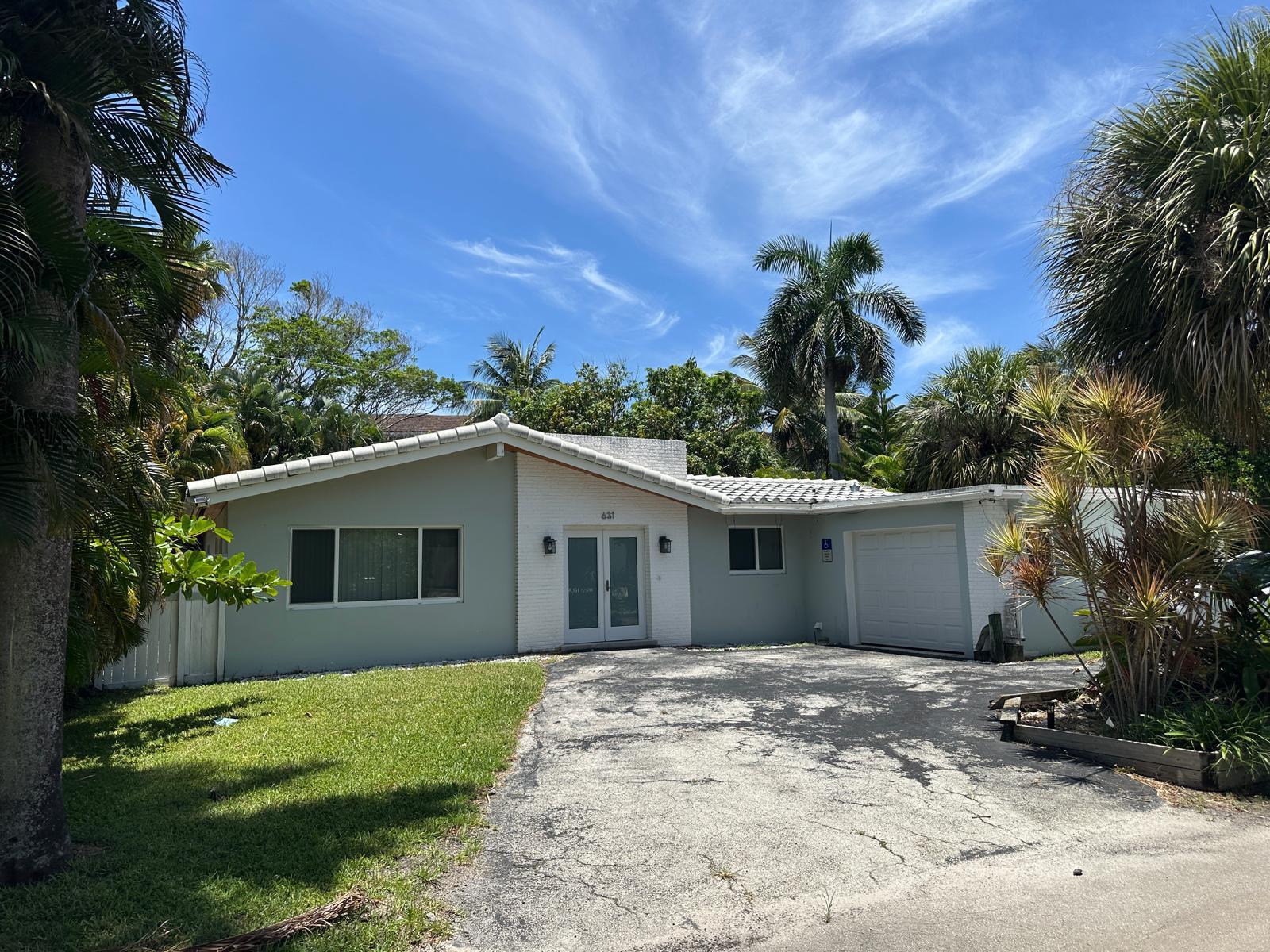 631 Lakeside Harbor