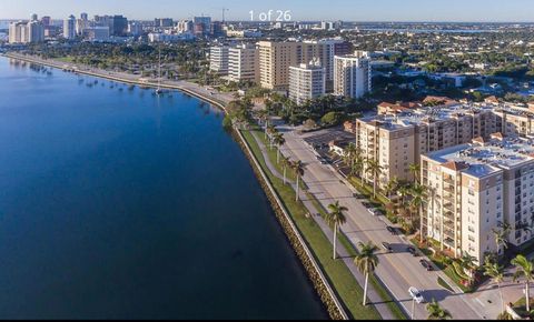 Condominium in West Palm Beach FL 1801 Flagler Drive Dr.jpg