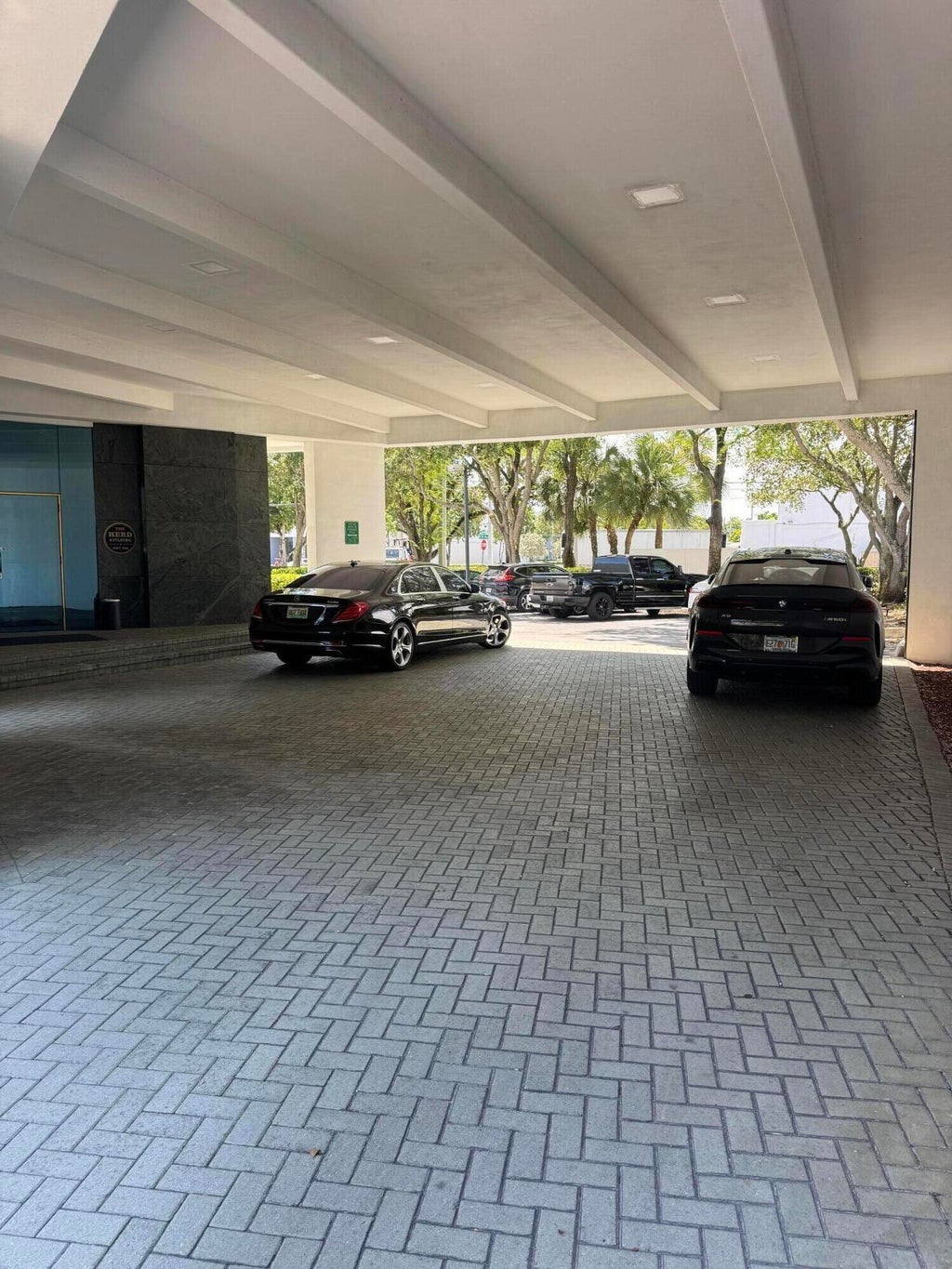 Photo of 3500 N 28TH Terrace, Hollywood, FL (MLS # B26074655)