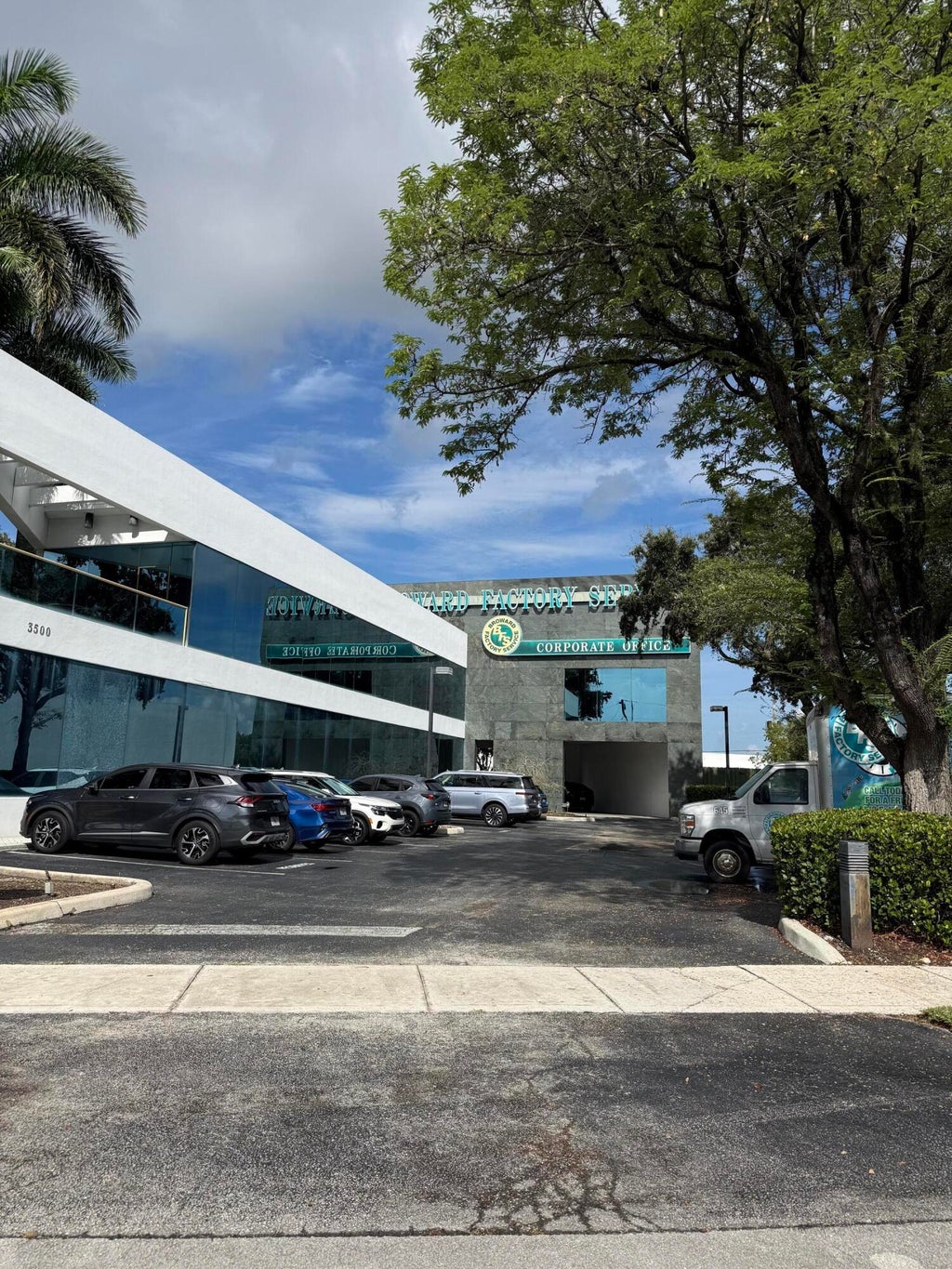 Photo of 3500 N 28TH Terrace, Hollywood, FL (MLS # B26074655)