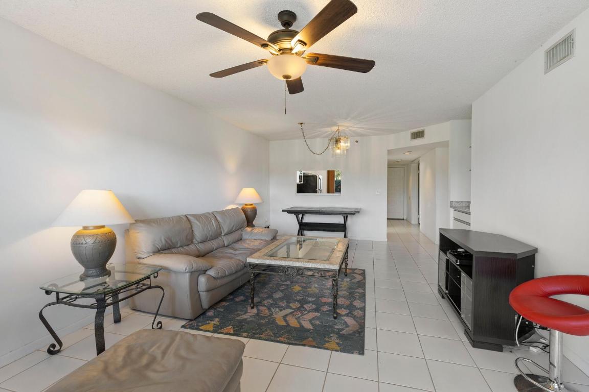 SAN DE VANCE GOLF & TENNIS CLUB CONDO - Residential Lease