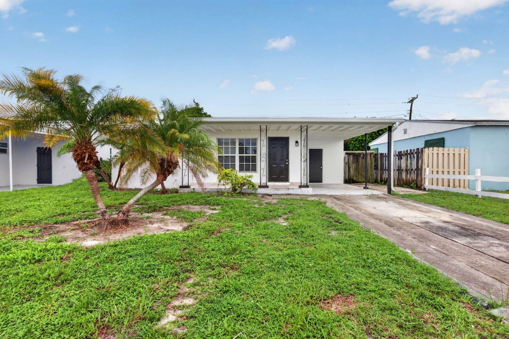 Photo of 410 NW 52ND Court, Oakland Park, FL 33309 (MLS # B26080171)