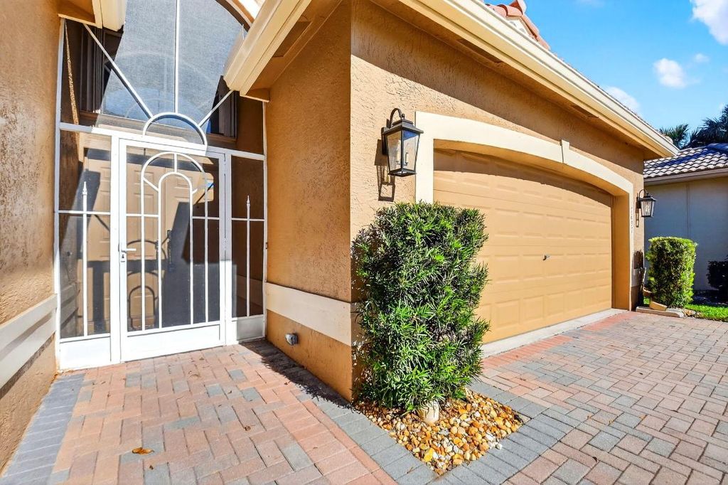 Photo of 7697 Las Cruces Court, Boynton Beach, FL 33437 (MLS # R11150729)