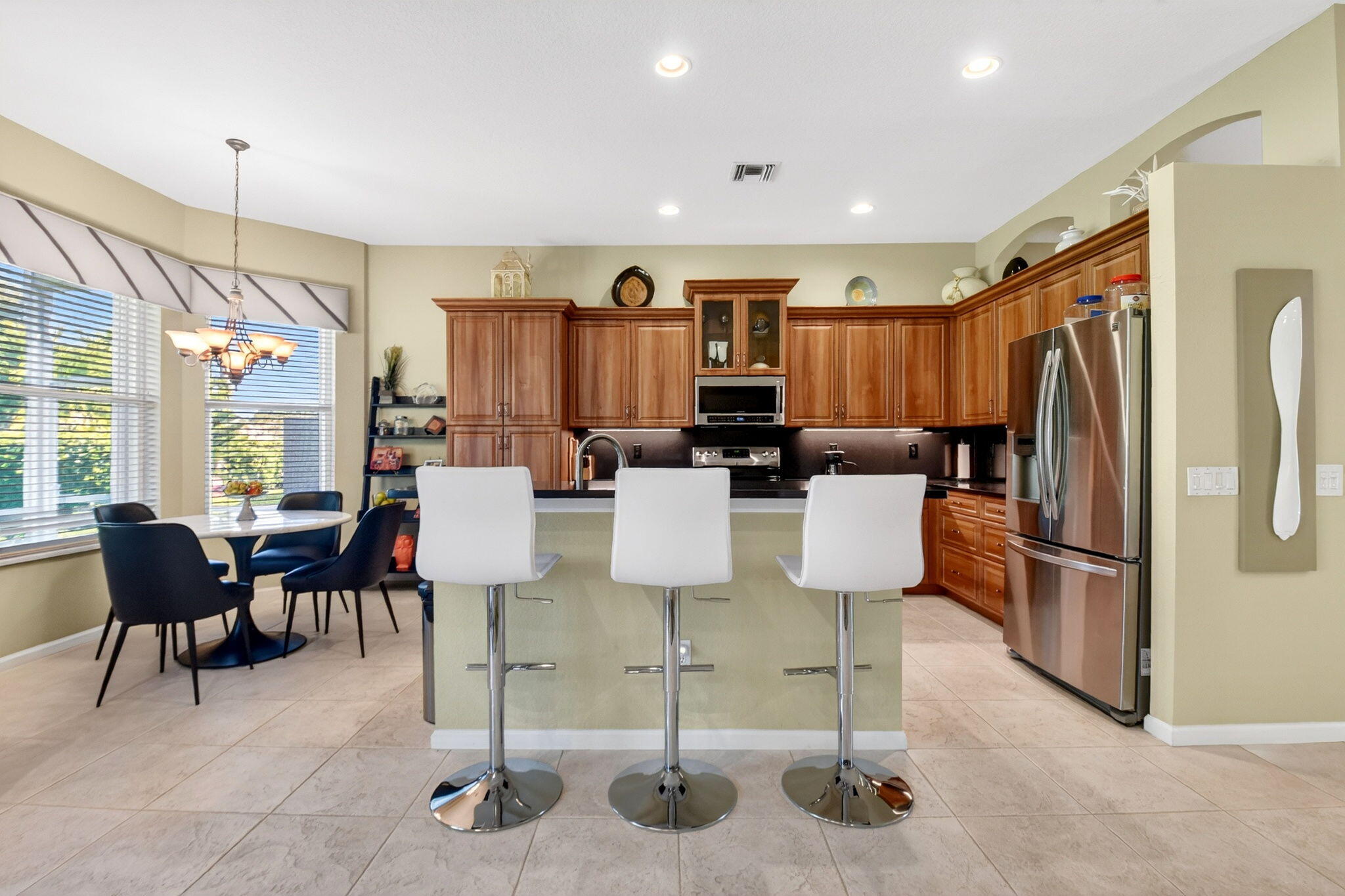 VALENCIA LAKES 3 - Residential