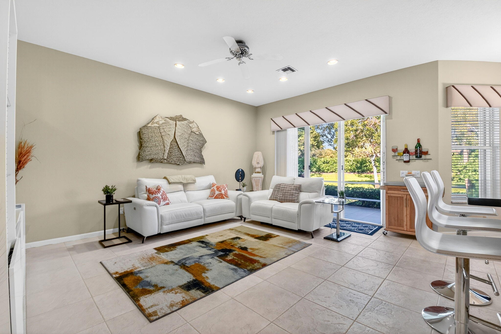 VALENCIA LAKES 3 - Residential