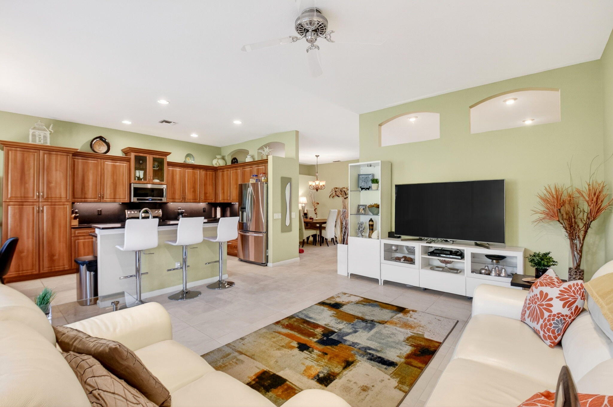 VALENCIA LAKES 3 - Residential