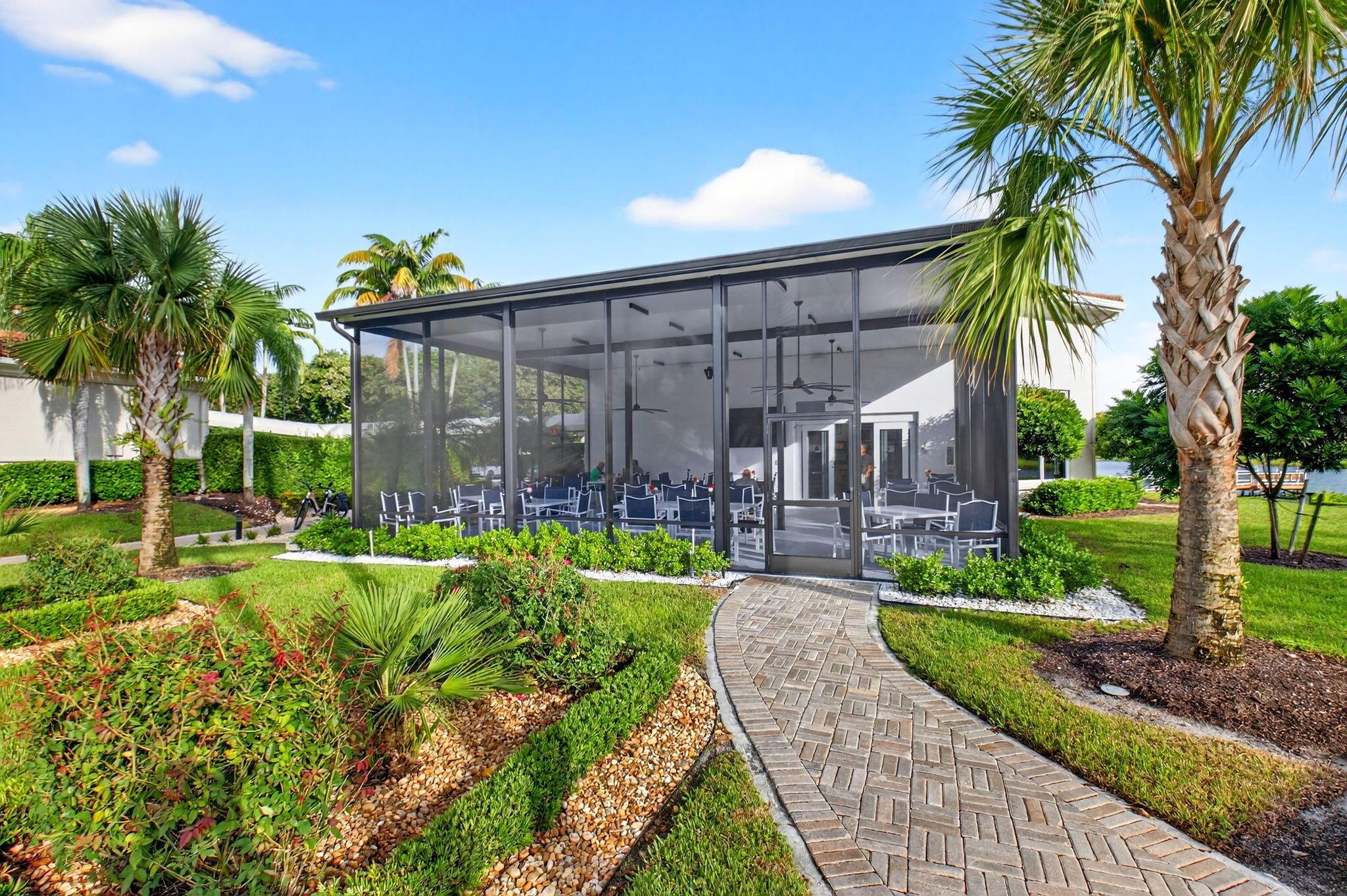 VALENCIA LAKES 3 - Residential