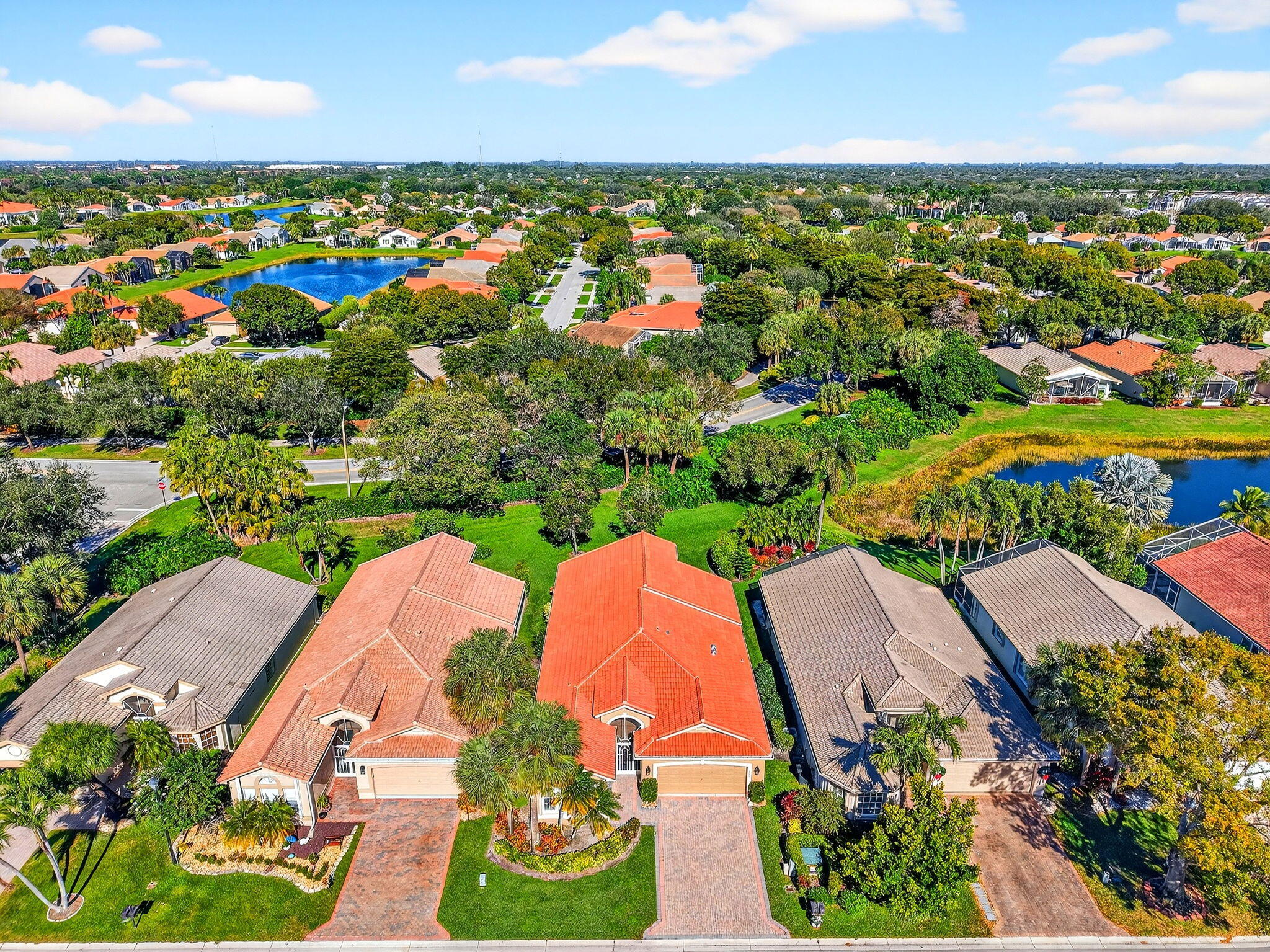 VALENCIA LAKES 3 - Residential