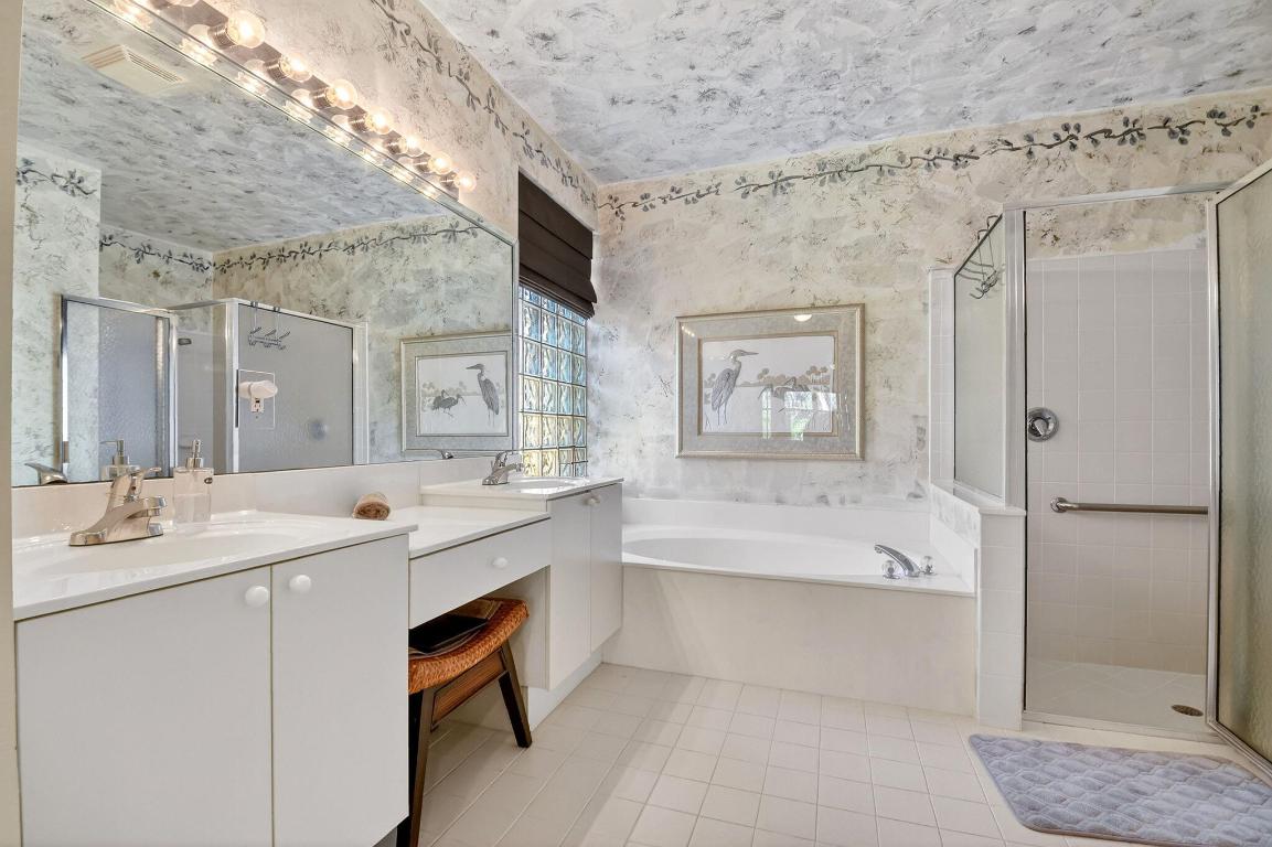 VALENCIA LAKES 3 - Residential