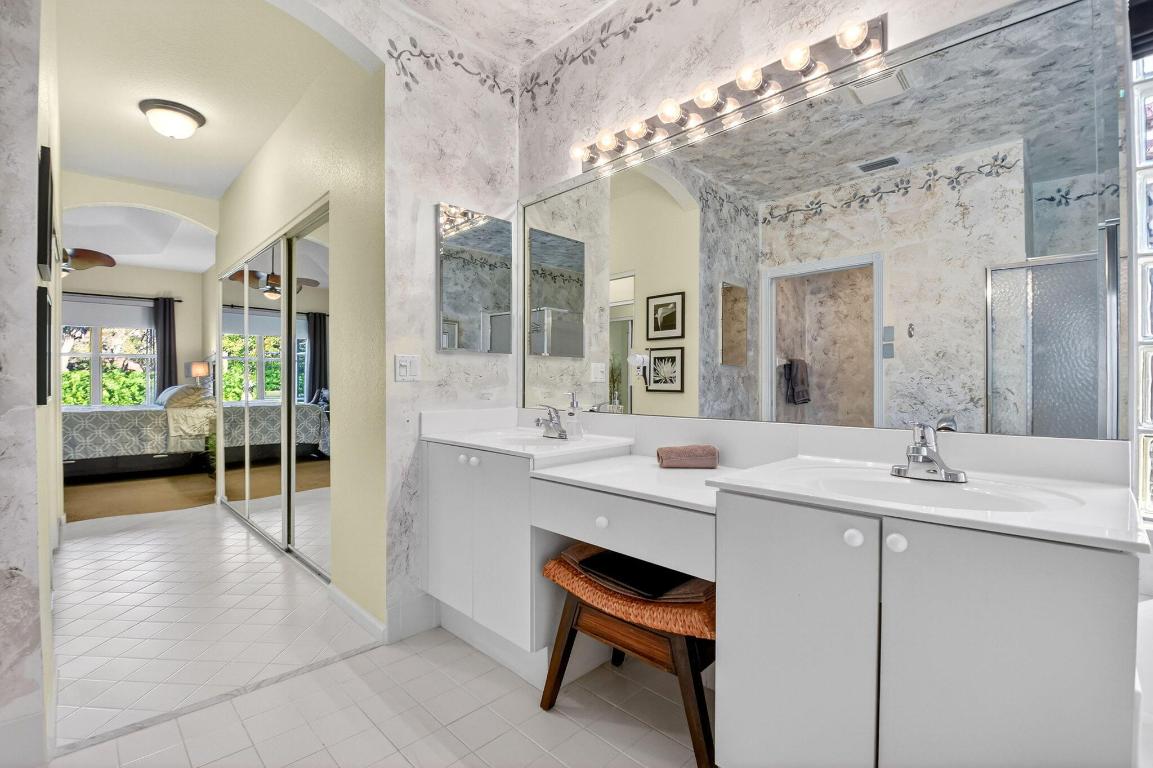 VALENCIA LAKES 3 - Residential