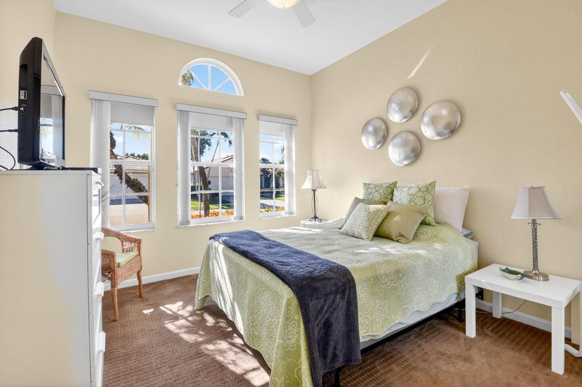 VALENCIA LAKES 3 - Residential