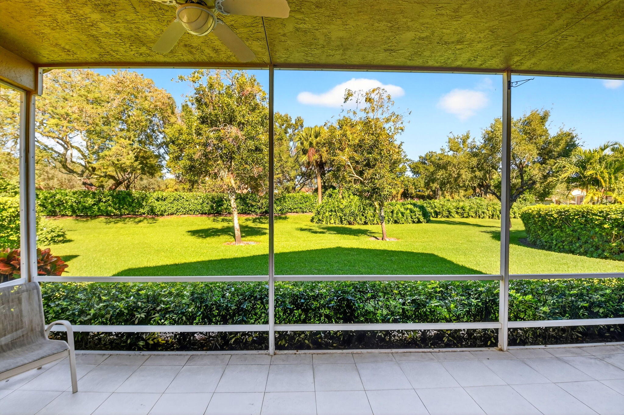 VALENCIA LAKES 3 - Residential