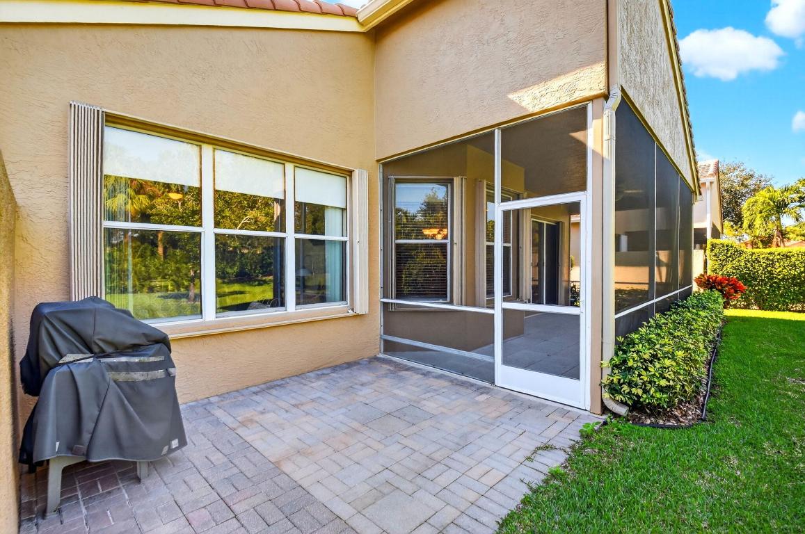 VALENCIA LAKES 3 - Residential