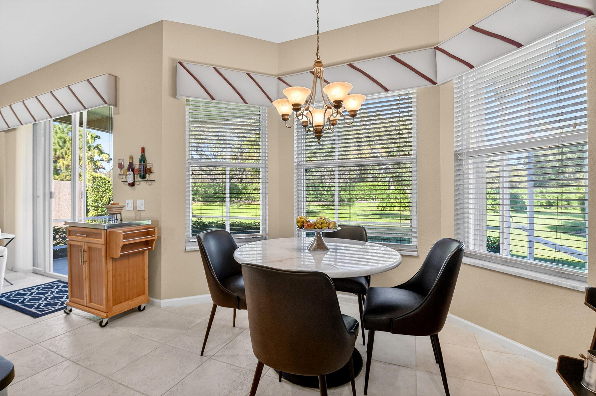 VALENCIA LAKES 3 - Residential