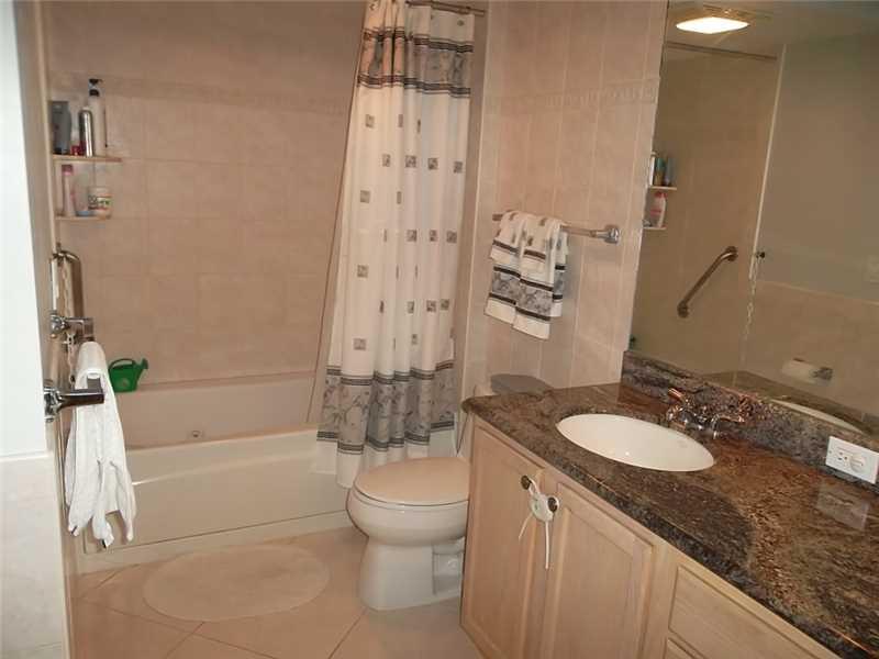 PARLIAMENT HOUSE CONDO - Residential Lease