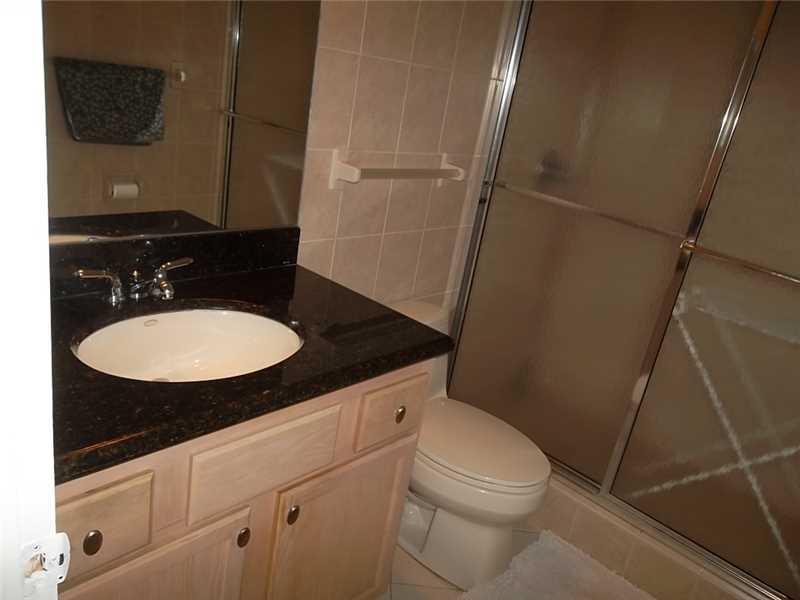 PARLIAMENT HOUSE CONDO - Residential Lease