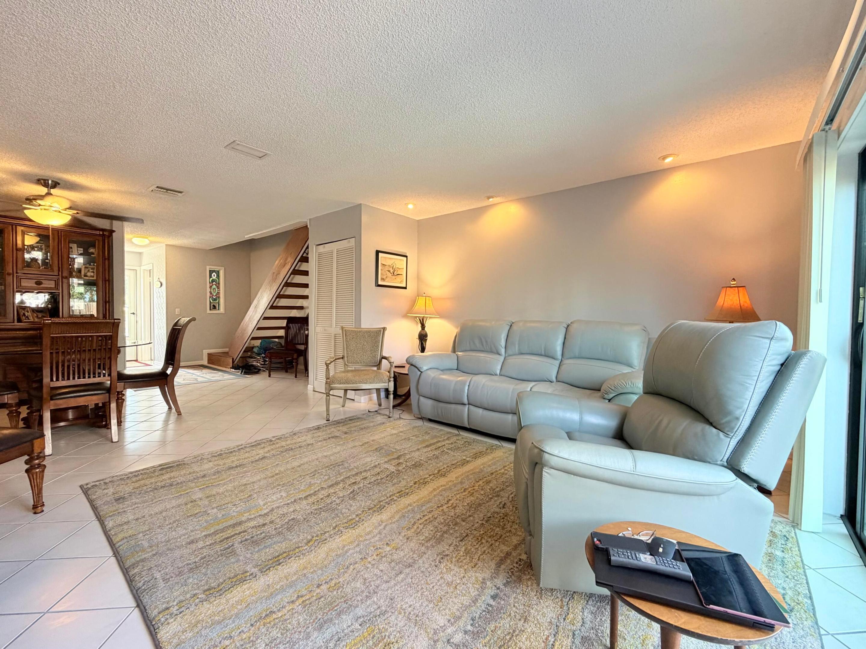 OCEAN HARBOUR VILLAS CONDOMINIUM - Residential Lease