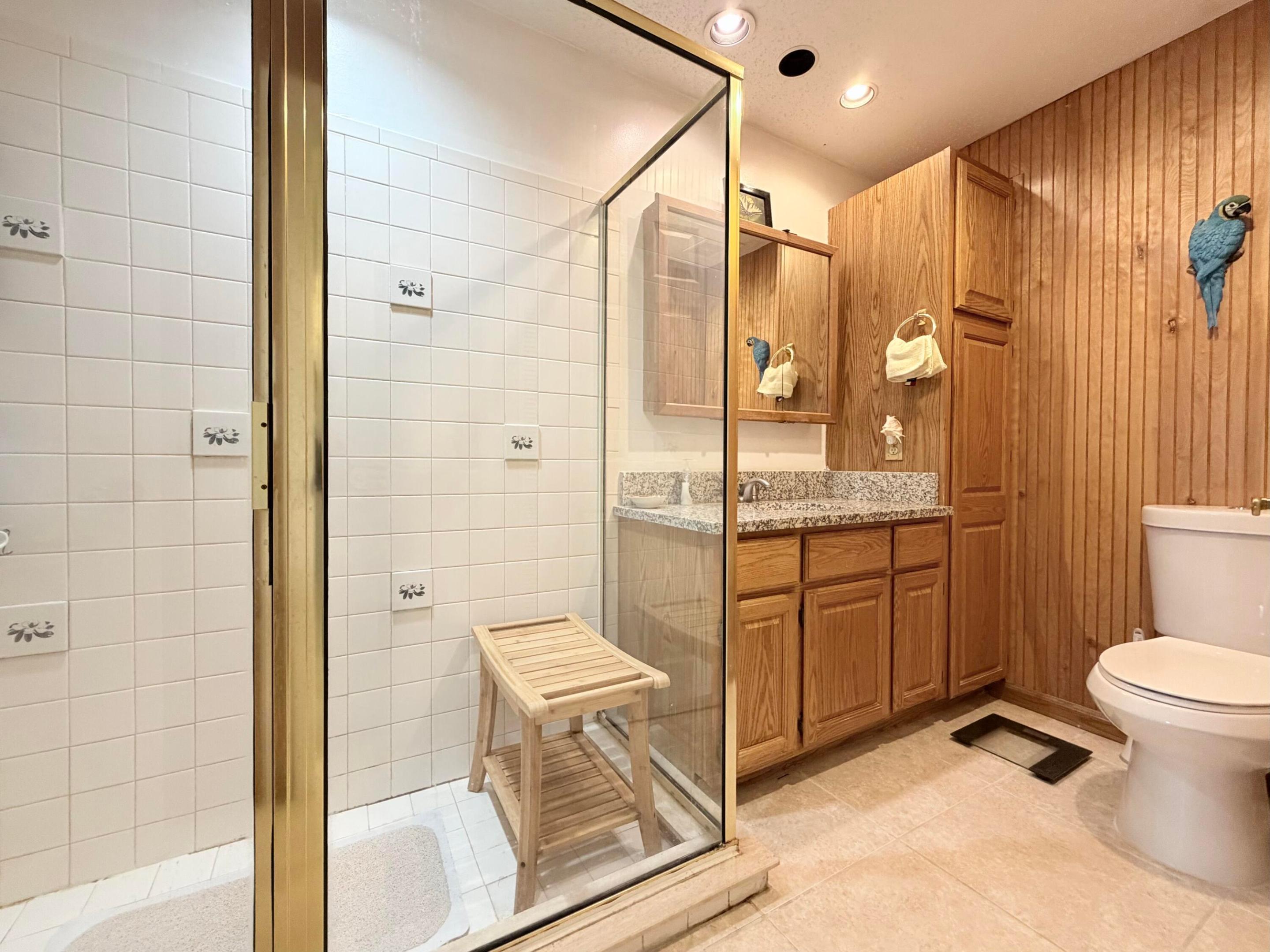 OCEAN HARBOUR VILLAS CONDOMINIUM - Residential Lease