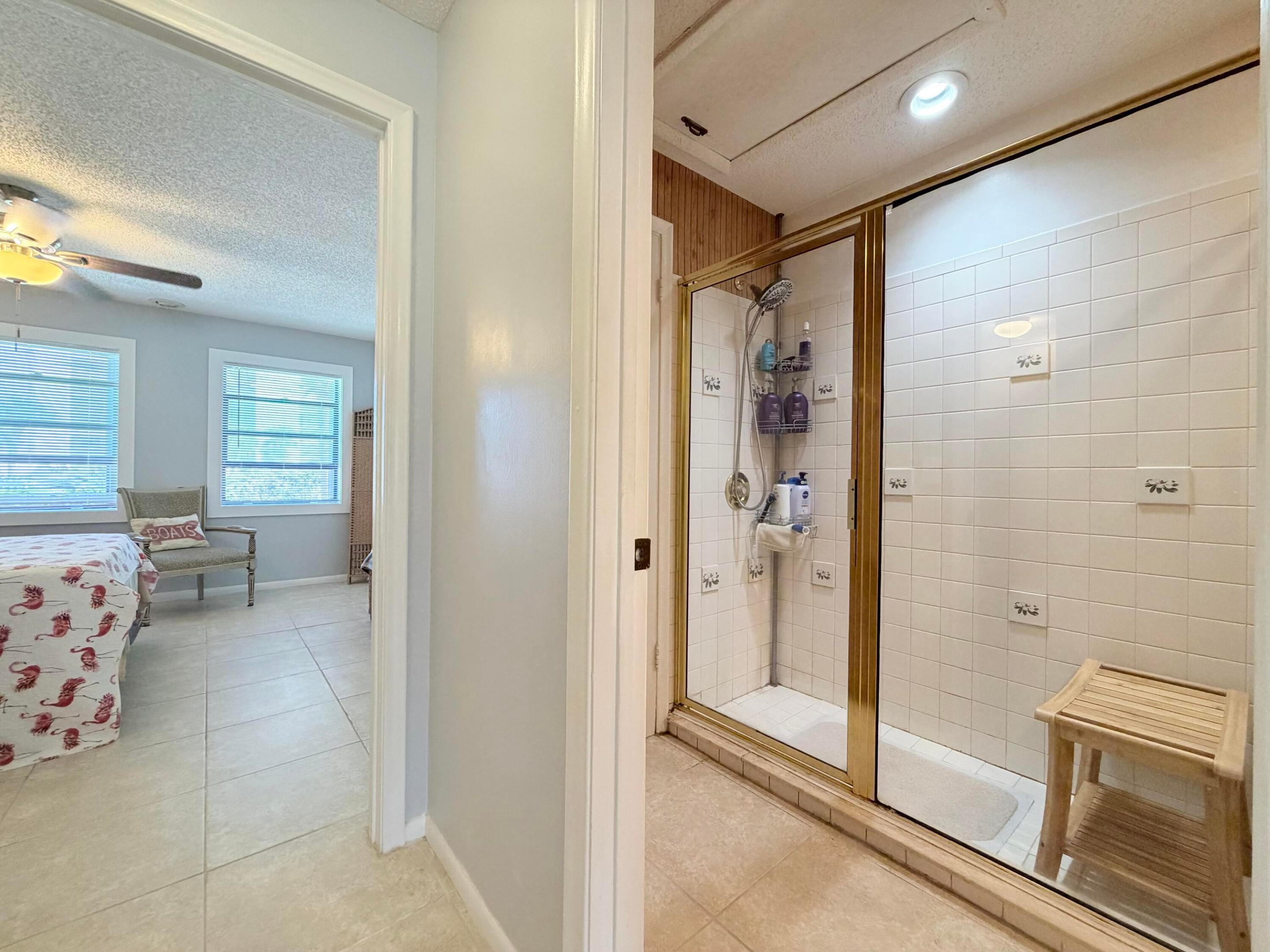 OCEAN HARBOUR VILLAS CONDOMINIUM - Residential Lease