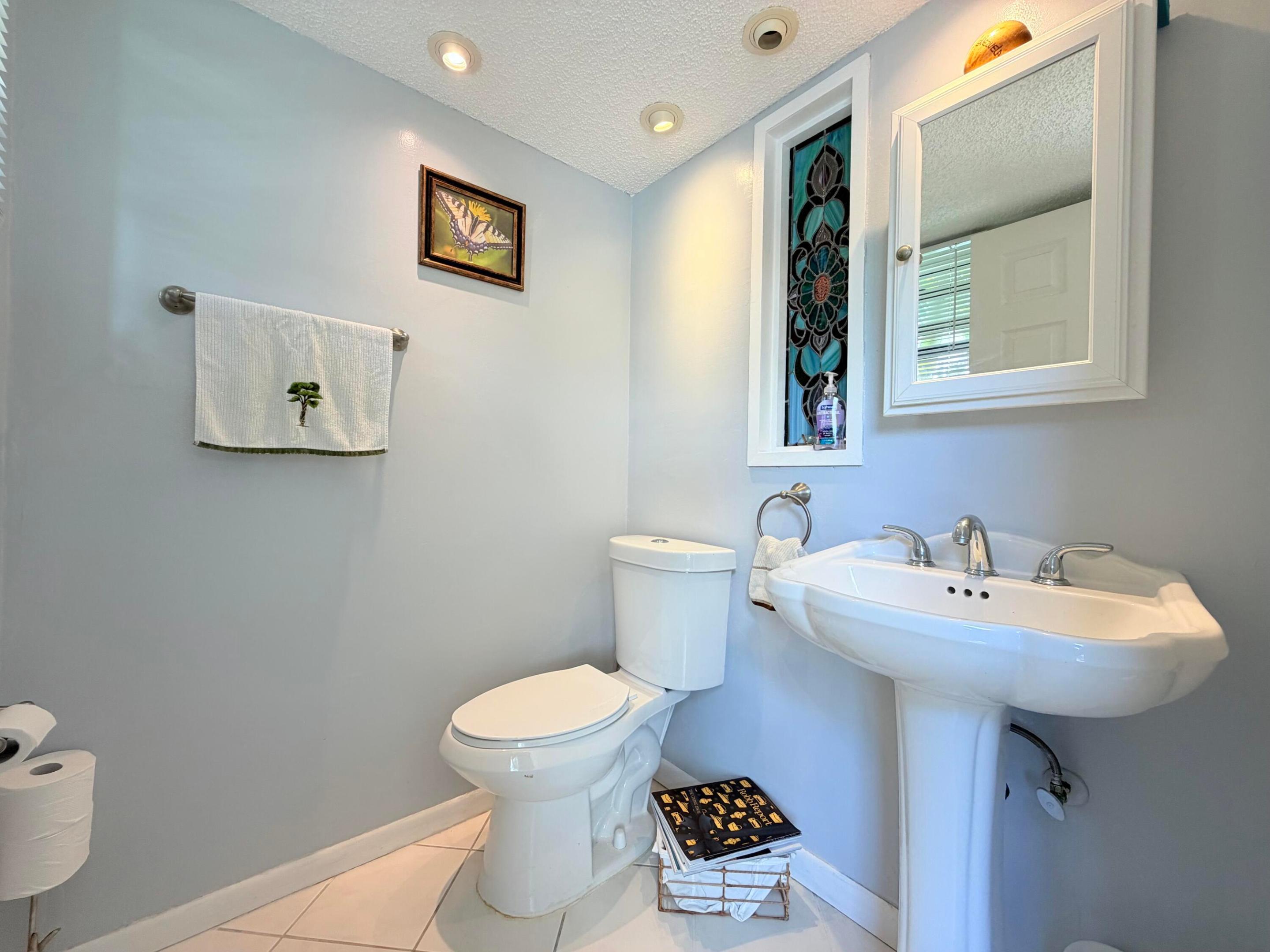 OCEAN HARBOUR VILLAS CONDOMINIUM - Residential Lease