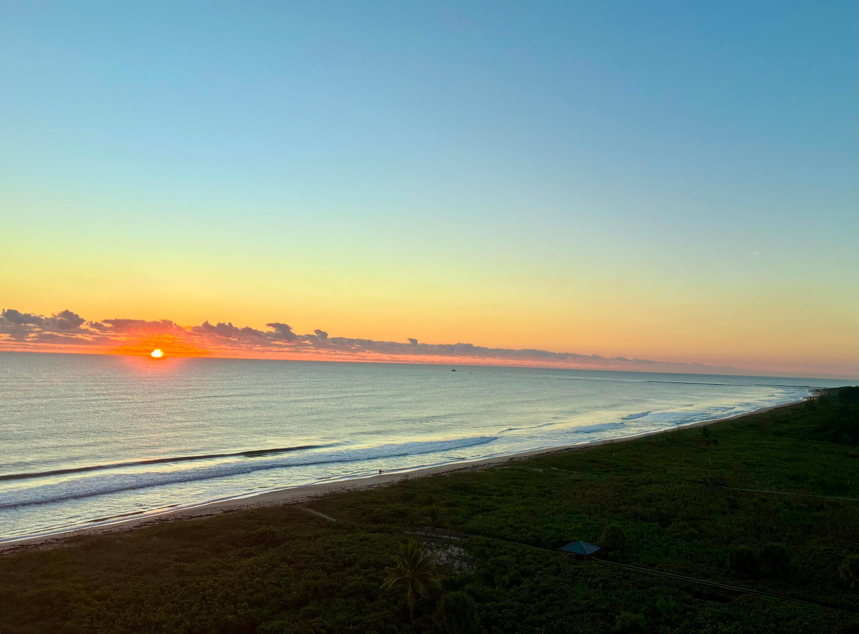 OCEAN HARBOUR VILLAS CONDOMINIUM - Residential Lease