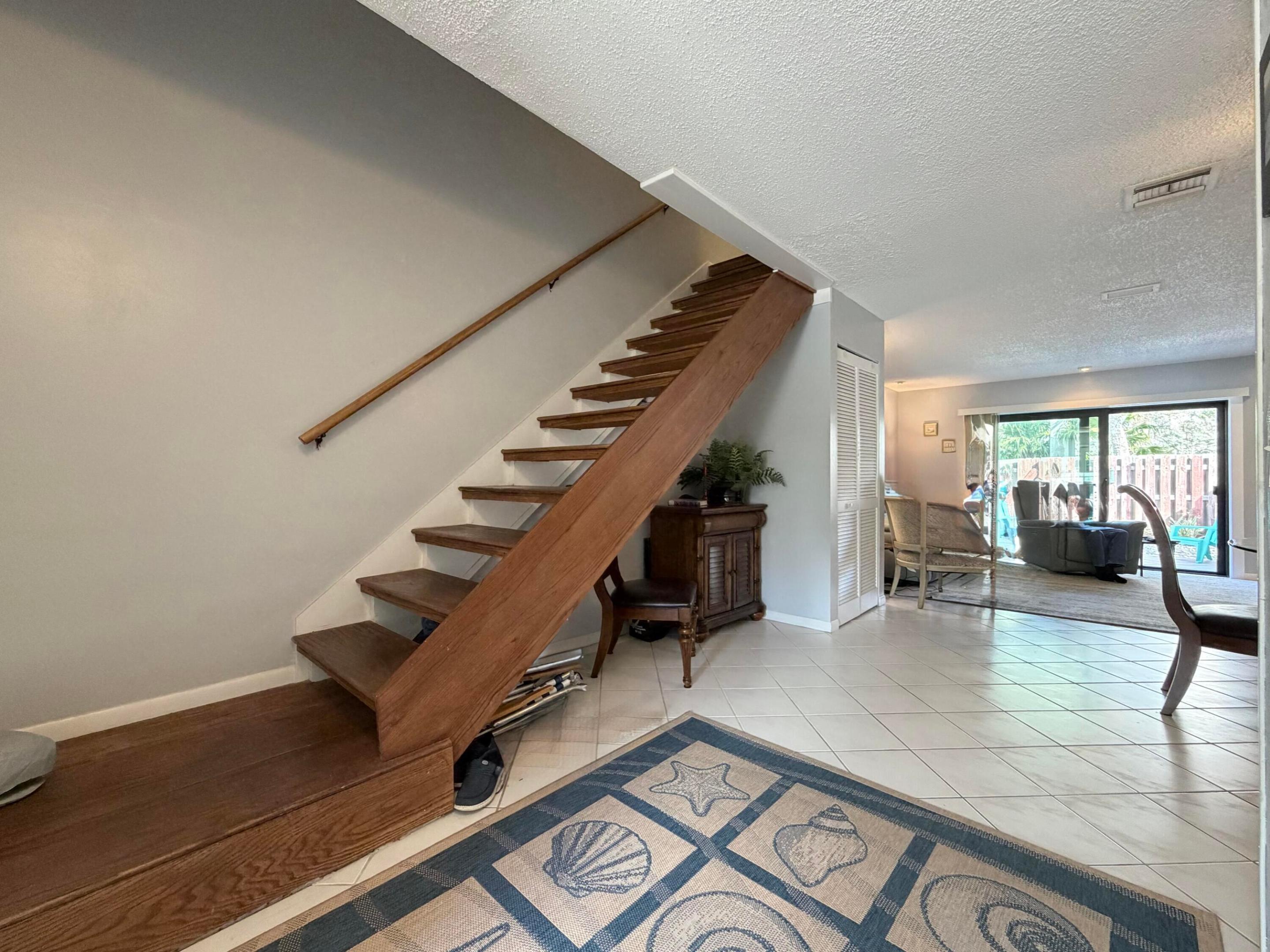 OCEAN HARBOUR VILLAS CONDOMINIUM - Residential Lease