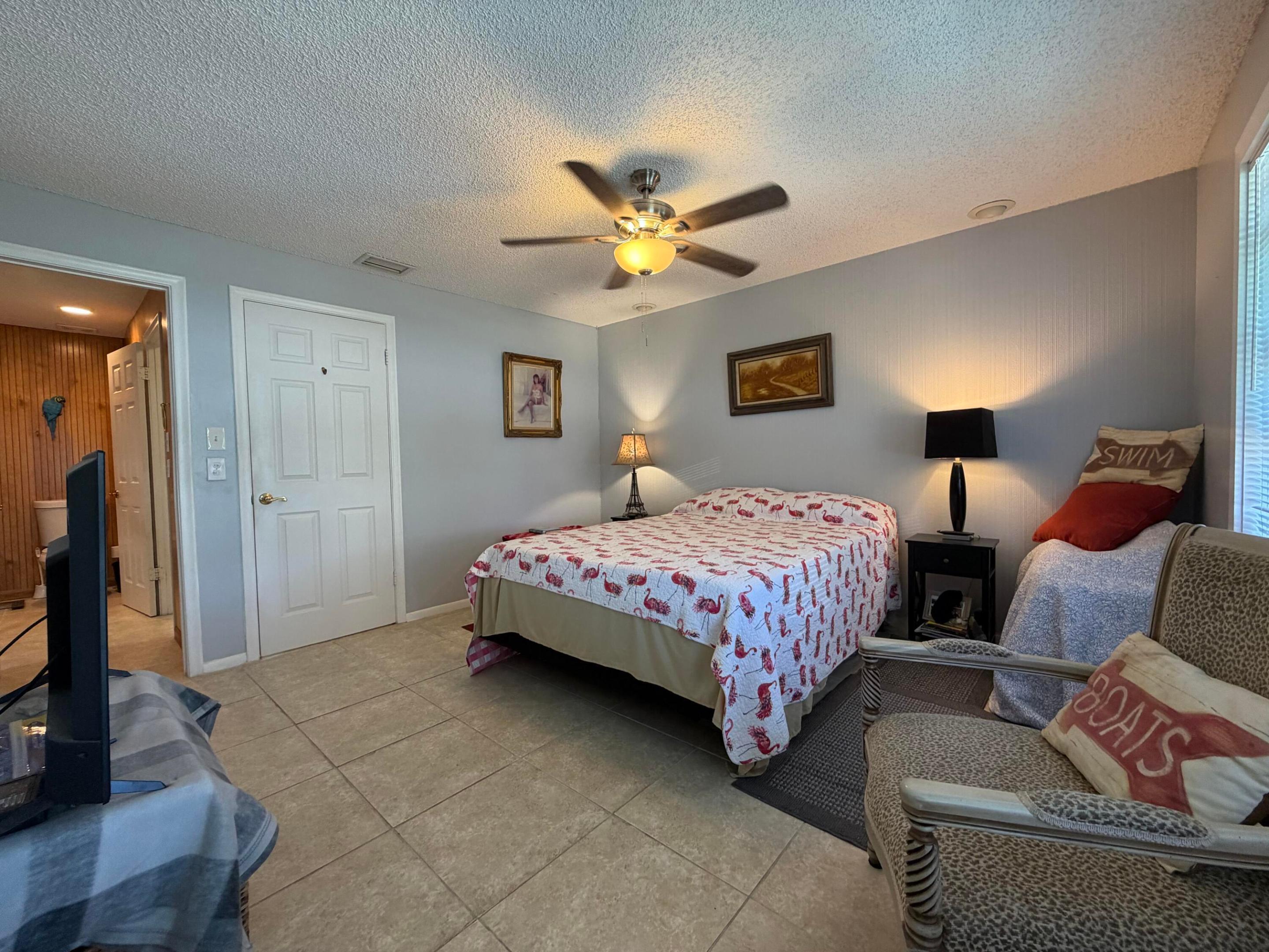 OCEAN HARBOUR VILLAS CONDOMINIUM - Residential Lease