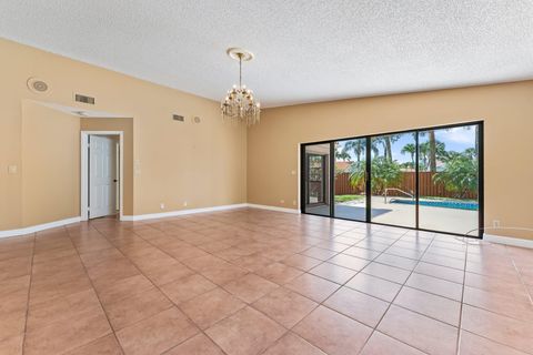 Single Family Residence in Palm Beach Gardens FL 13175 La Lique Court Cir 11.jpg