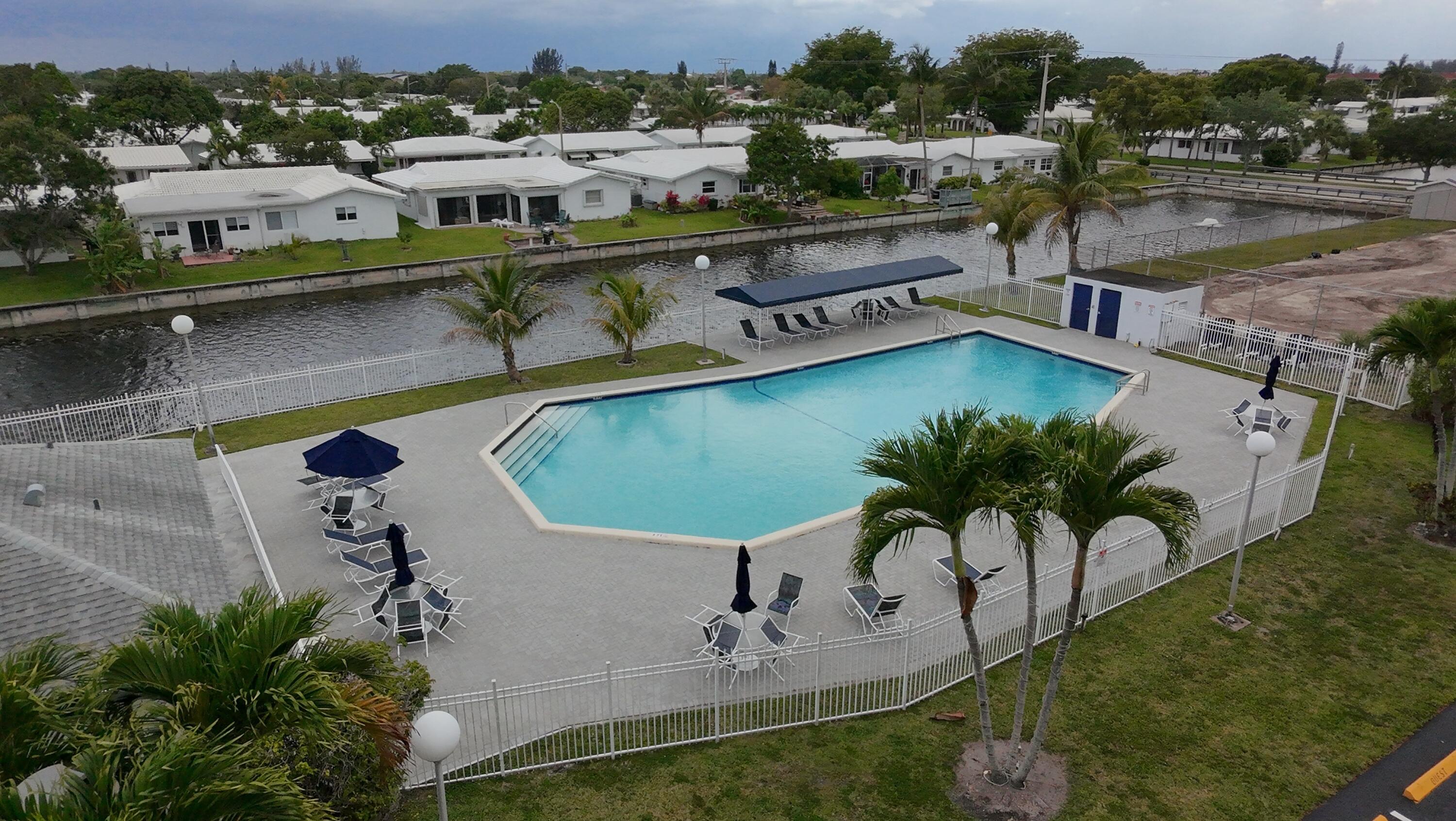 FAIRWAYS OF TAMARAC CONDOMINIUM - Residential