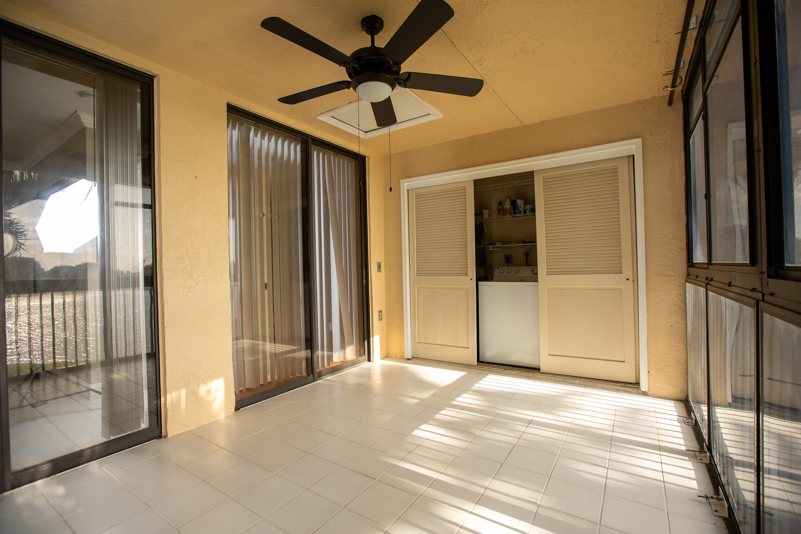 APPLEWOOD VILLAGE II-C CONDO - Residential Lease
