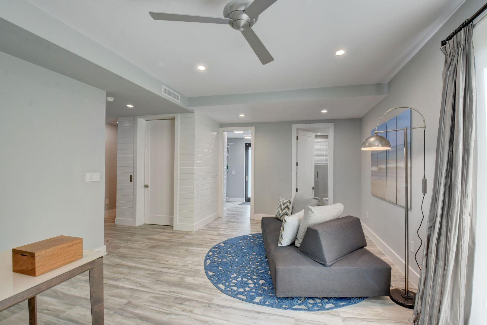 HOLLYWOOD CENTRAL REACH - Residential