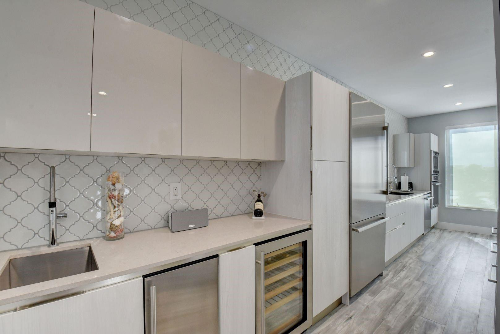 HOLLYWOOD CENTRAL REACH - Residential