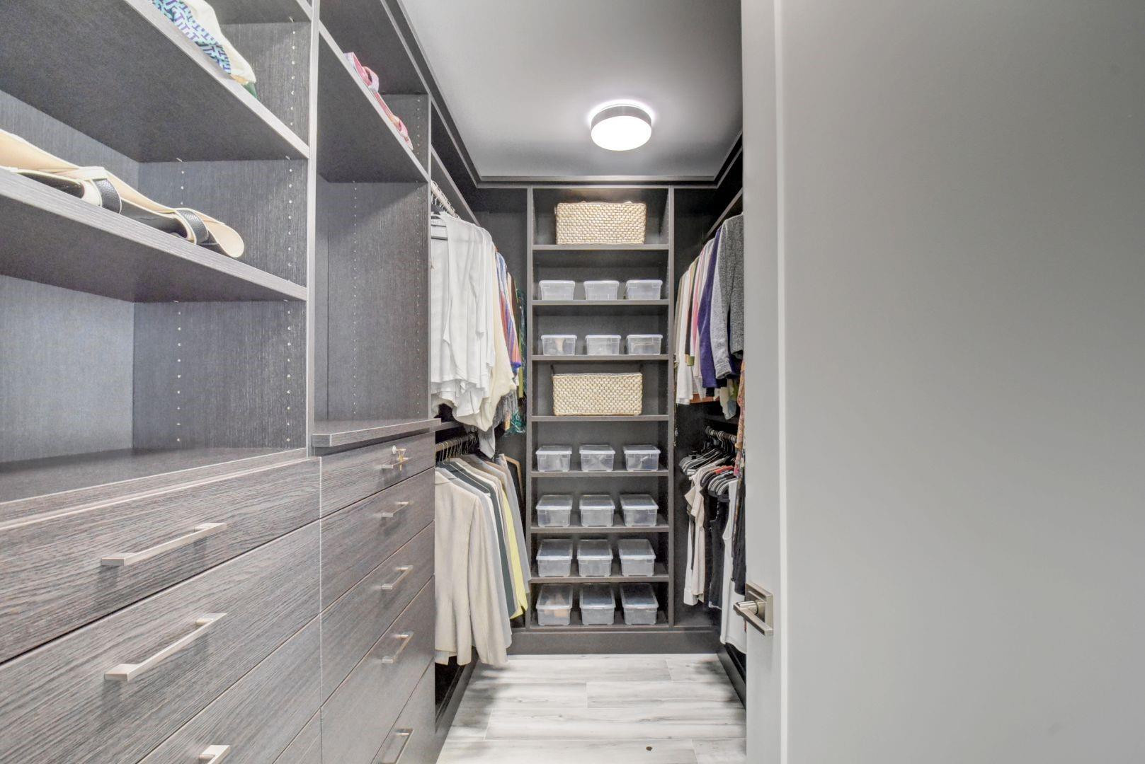 HOLLYWOOD CENTRAL REACH - Residential