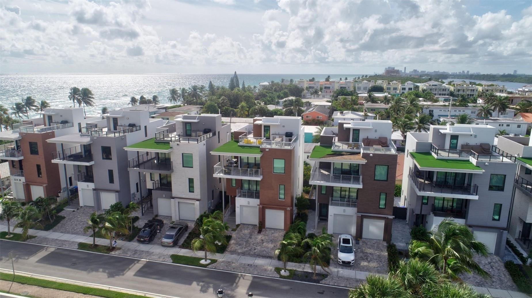 HOLLYWOOD CENTRAL REACH - Residential