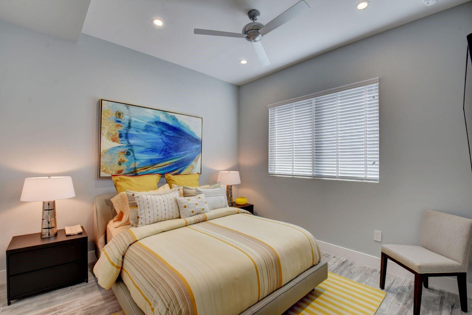 HOLLYWOOD CENTRAL REACH - Residential